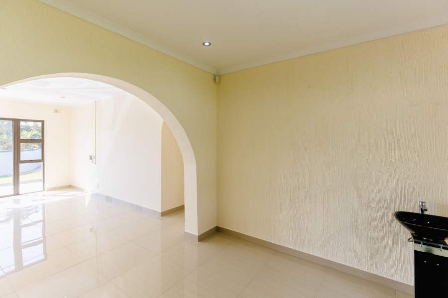 4 Bedroom Property for Sale in Oslo Beach KwaZulu-Natal