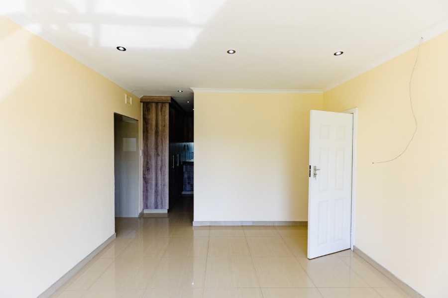 4 Bedroom Property for Sale in Oslo Beach KwaZulu-Natal