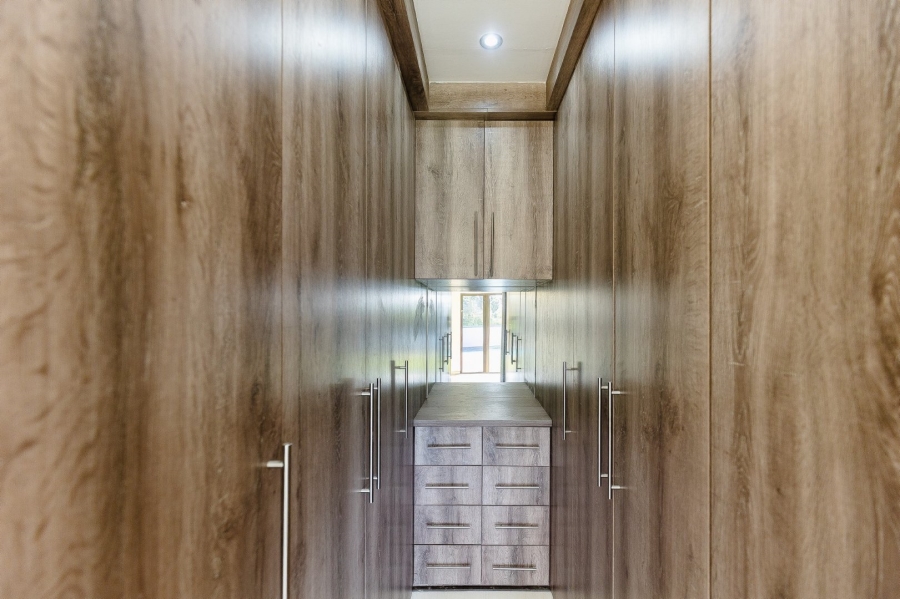 4 Bedroom Property for Sale in Oslo Beach KwaZulu-Natal