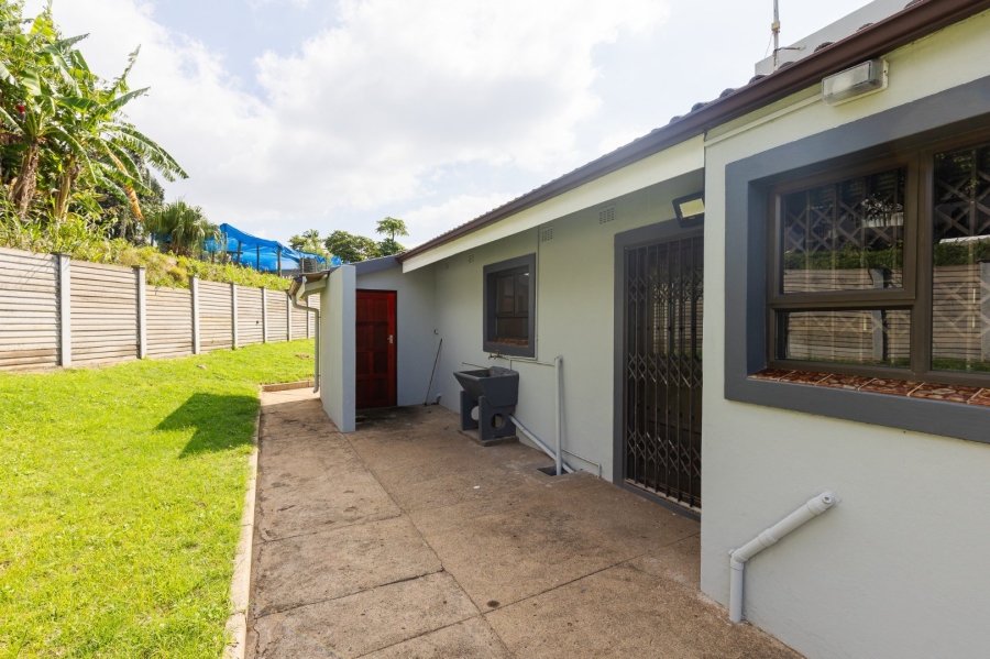 4 Bedroom Property for Sale in Oslo Beach KwaZulu-Natal