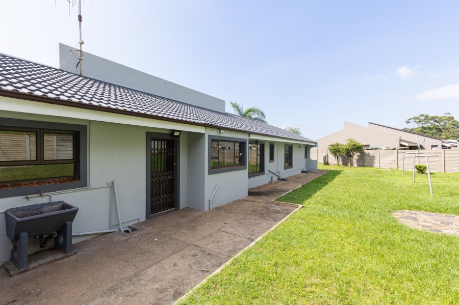 4 Bedroom Property for Sale in Oslo Beach KwaZulu-Natal