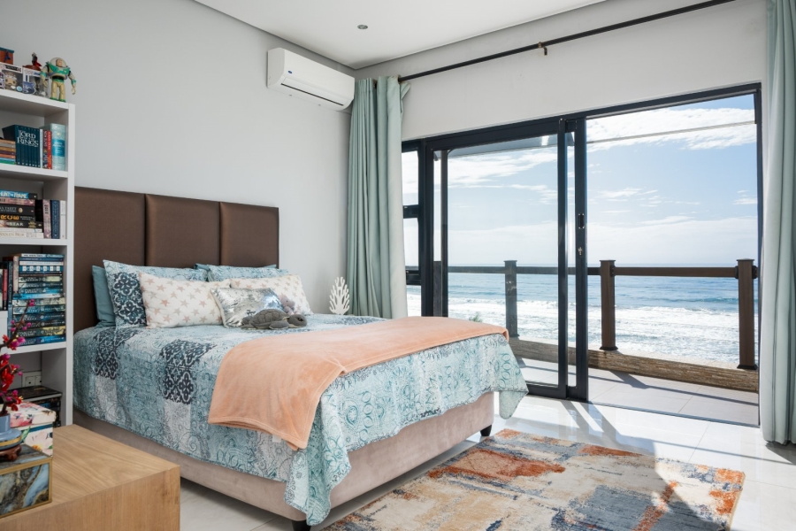 6 Bedroom Property for Sale in Tinley Manor KwaZulu-Natal