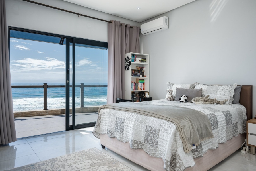 6 Bedroom Property for Sale in Tinley Manor KwaZulu-Natal