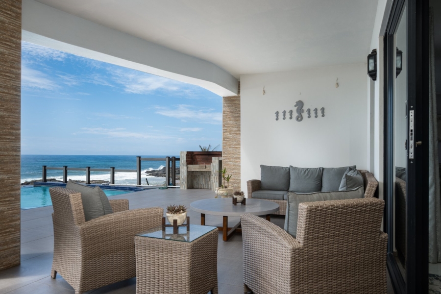 6 Bedroom Property for Sale in Tinley Manor KwaZulu-Natal