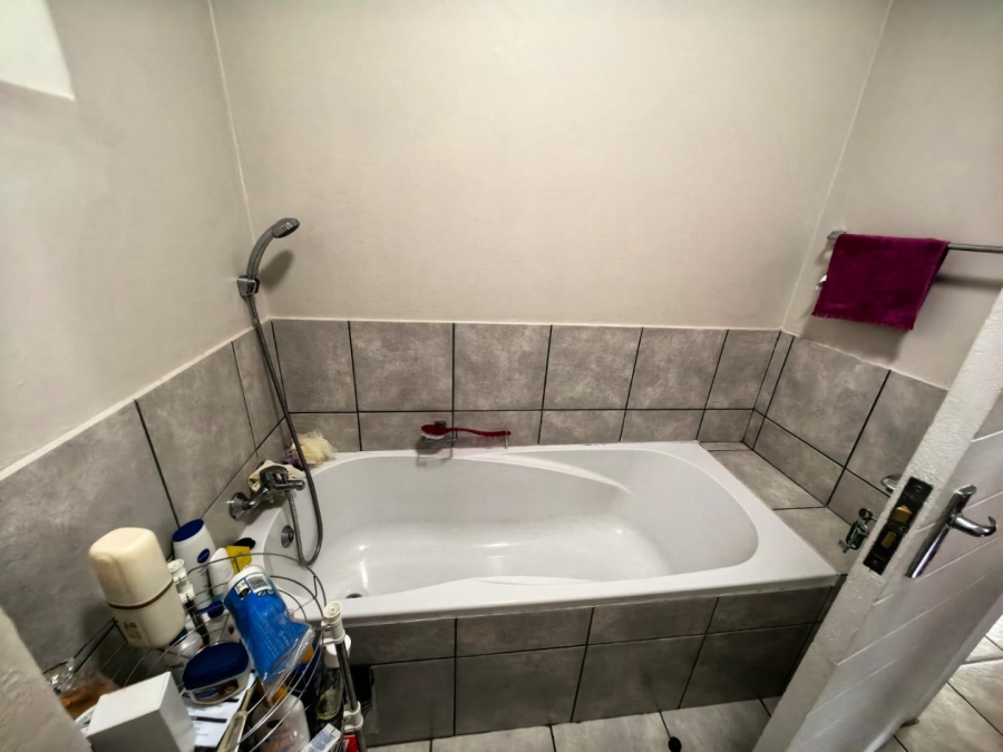 1 Bedroom Property for Sale in Bridge City KwaZulu-Natal