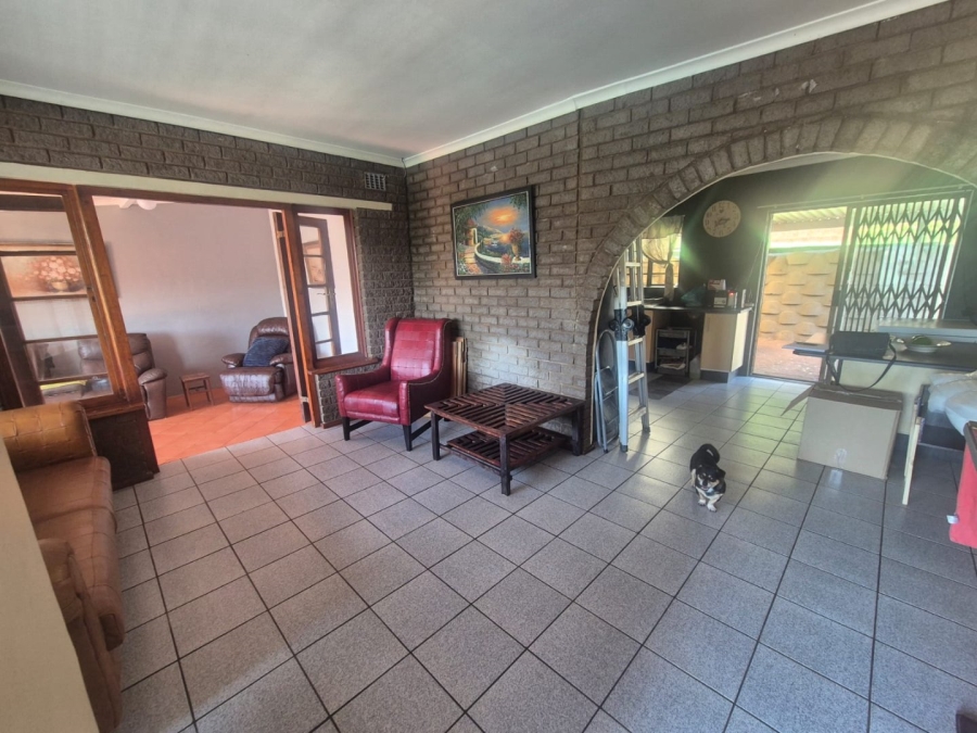 3 Bedroom Property for Sale in Ocean View KwaZulu-Natal