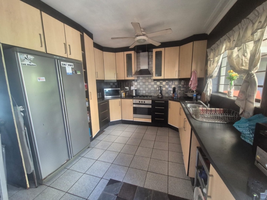 3 Bedroom Property for Sale in Ocean View KwaZulu-Natal