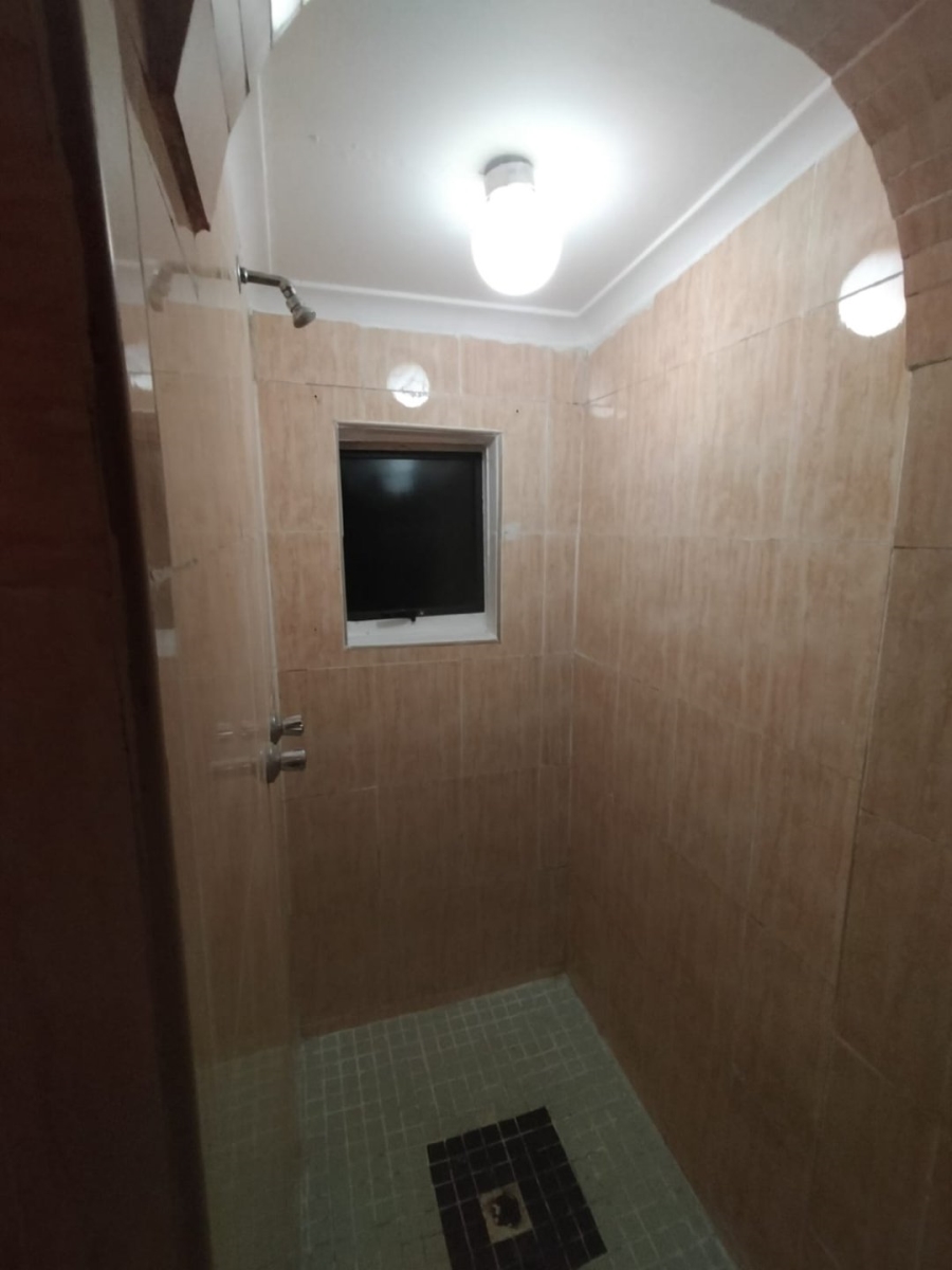 1 Bedroom Property for Sale in Brighton Beach KwaZulu-Natal