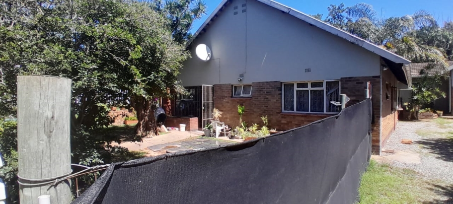 3 Bedroom Property for Sale in Umtentweni KwaZulu-Natal
