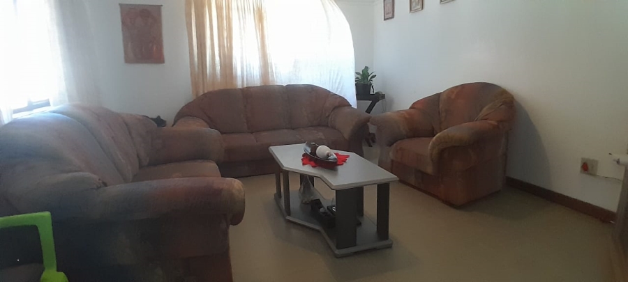 3 Bedroom Property for Sale in Umtentweni KwaZulu-Natal
