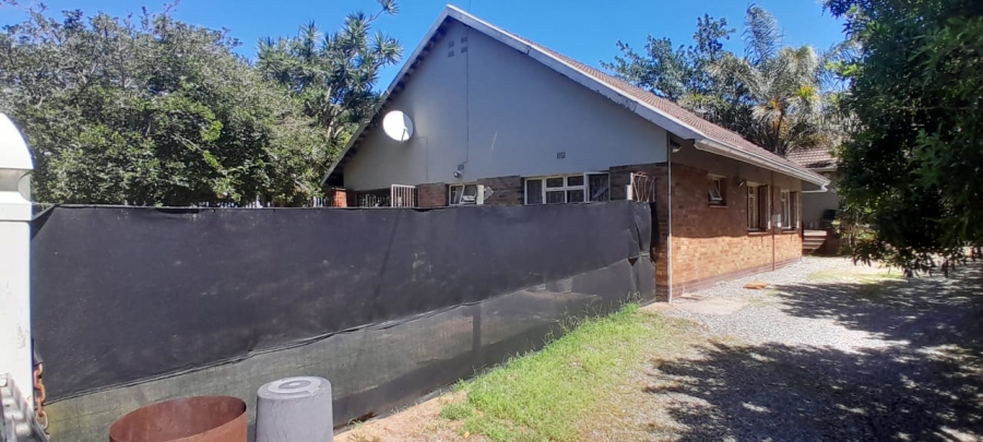 3 Bedroom Property for Sale in Umtentweni KwaZulu-Natal