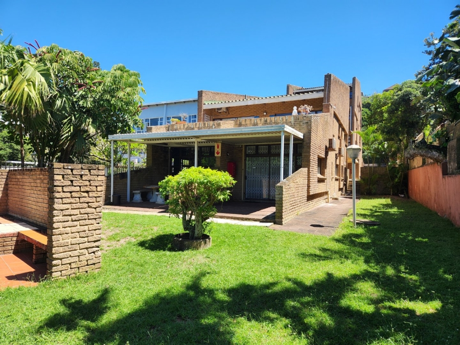 2 Bedroom Property for Sale in Amanzimtoti KwaZulu-Natal