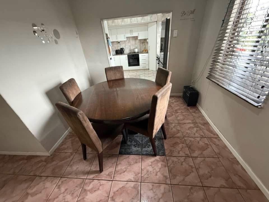 To Let 3 Bedroom Property for Rent in Newholme KwaZulu-Natal