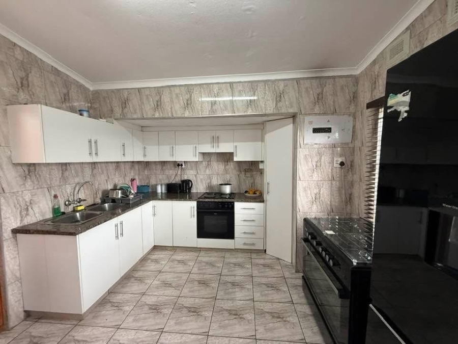 To Let 3 Bedroom Property for Rent in Newholme KwaZulu-Natal