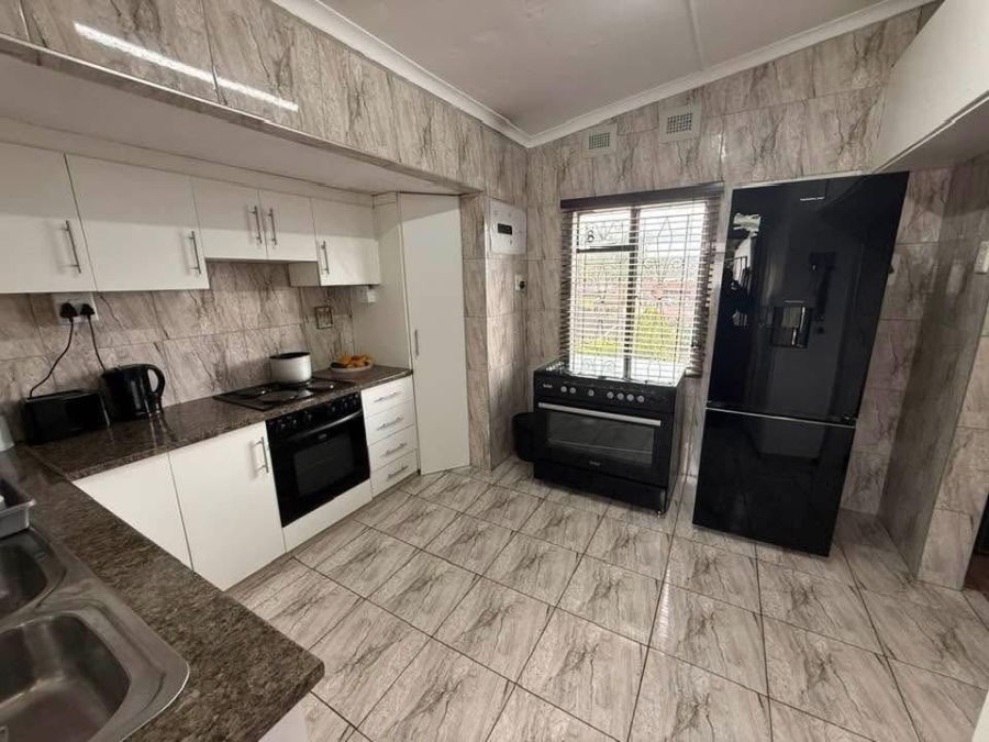 To Let 3 Bedroom Property for Rent in Newholme KwaZulu-Natal