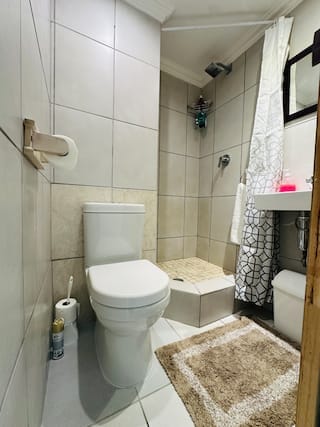 2 Bedroom Property for Sale in Umhlanga KwaZulu-Natal