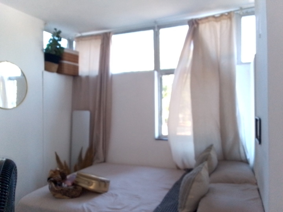 2 Bedroom Property for Sale in Durban Central KwaZulu-Natal