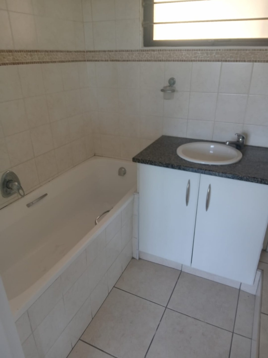 2 Bedroom Property for Sale in South Beach KwaZulu-Natal