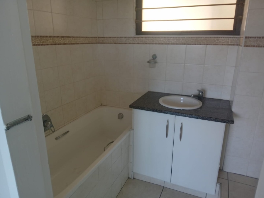 2 Bedroom Property for Sale in South Beach KwaZulu-Natal