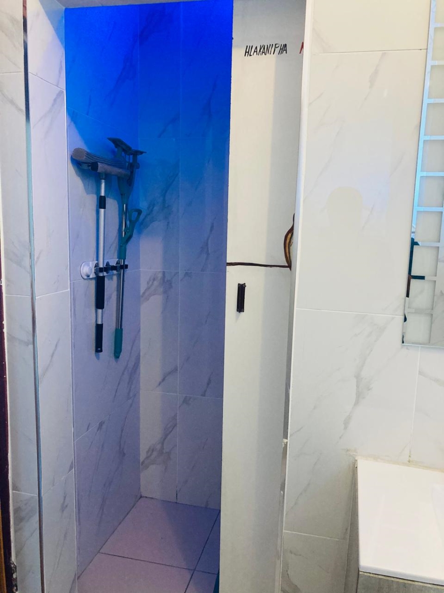 To Let 2 Bedroom Property for Rent in Amanzimtoti KwaZulu-Natal