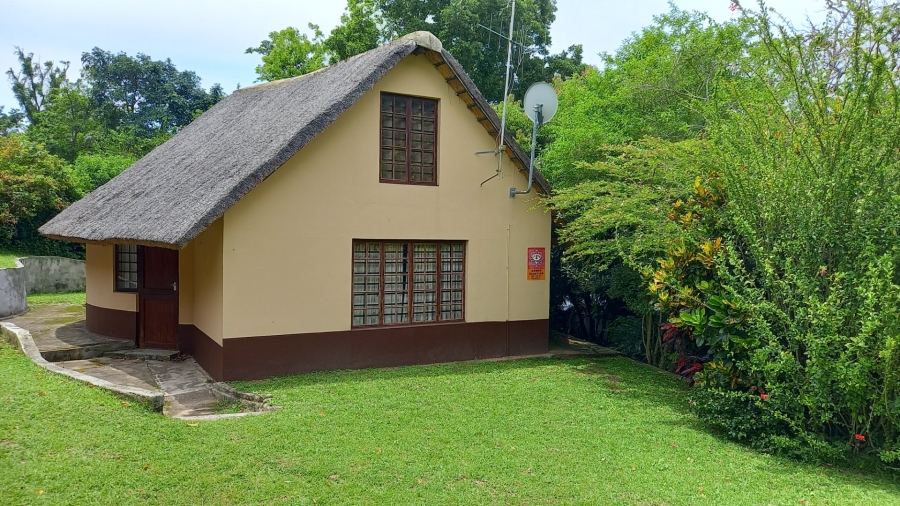 2 Bedroom Property for Sale in Umtentweni KwaZulu-Natal
