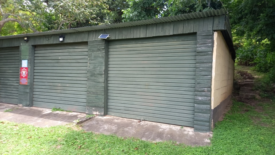 2 Bedroom Property for Sale in Umtentweni KwaZulu-Natal