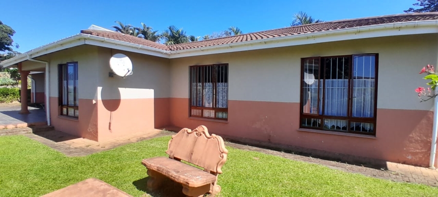 3 Bedroom Property for Sale in Umtentweni KwaZulu-Natal
