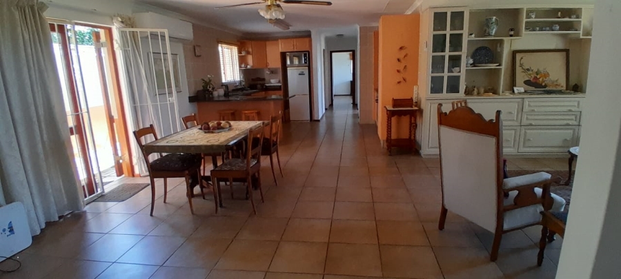 3 Bedroom Property for Sale in Umtentweni KwaZulu-Natal