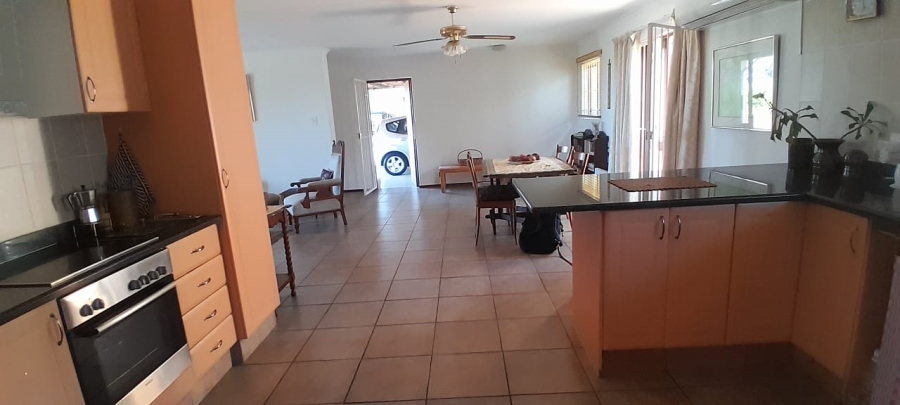 3 Bedroom Property for Sale in Umtentweni KwaZulu-Natal