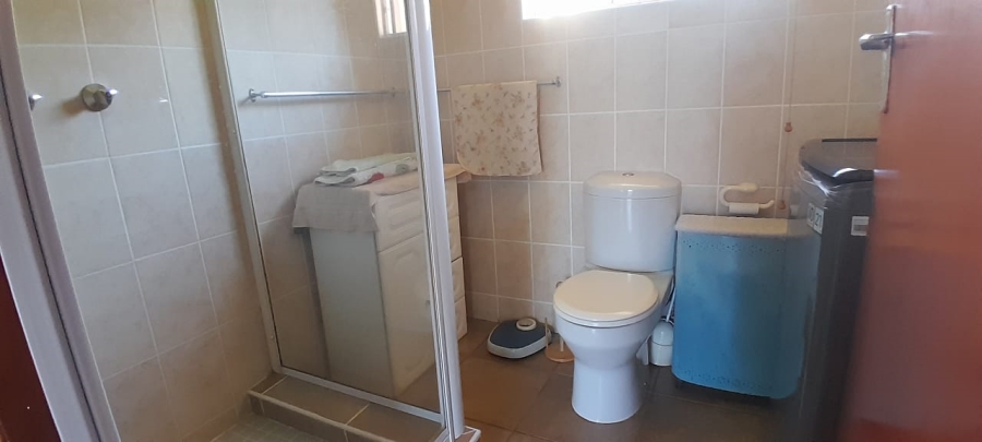 3 Bedroom Property for Sale in Umtentweni KwaZulu-Natal