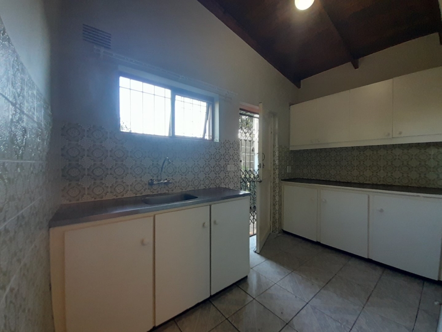 To Let 1 Bedroom Property for Rent in Farningham Ridge KwaZulu-Natal