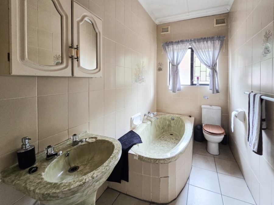 4 Bedroom Property for Sale in Pumula KwaZulu-Natal