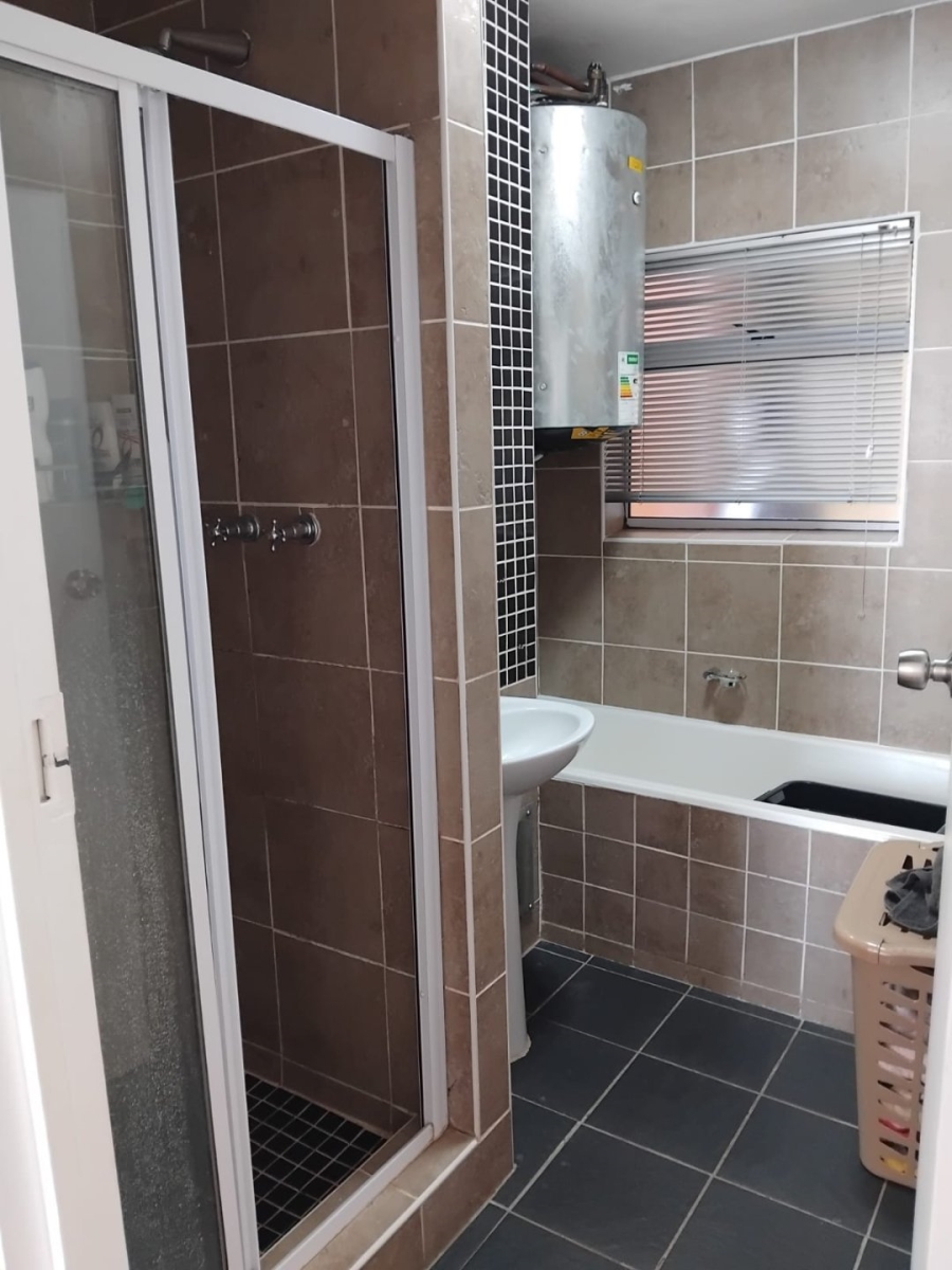 2 Bedroom Property for Sale in Morningside KwaZulu-Natal