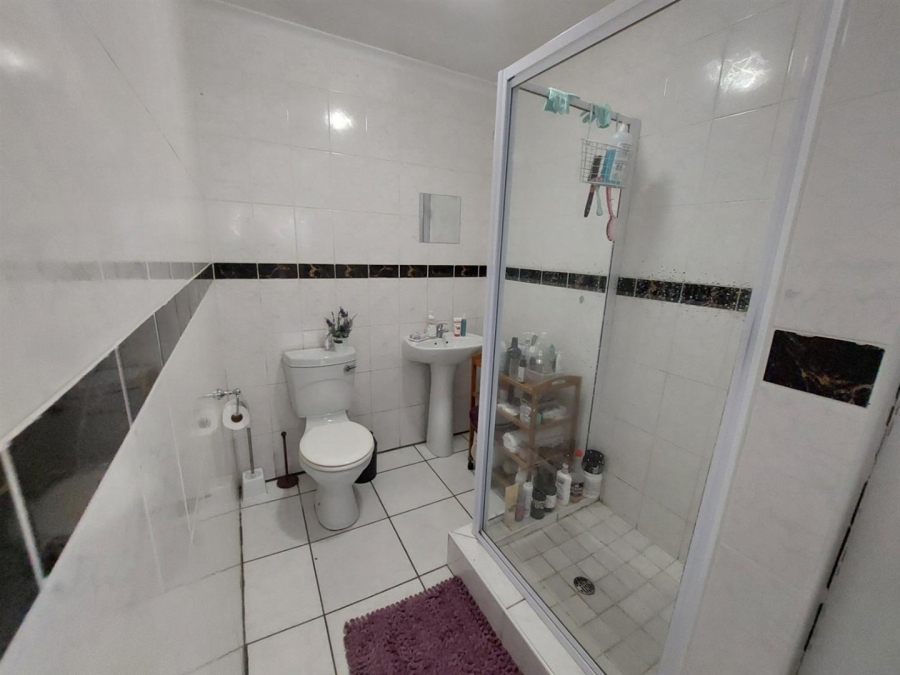 To Let 3 Bedroom Property for Rent in Cleland KwaZulu-Natal