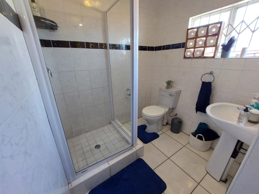 To Let 3 Bedroom Property for Rent in Cleland KwaZulu-Natal