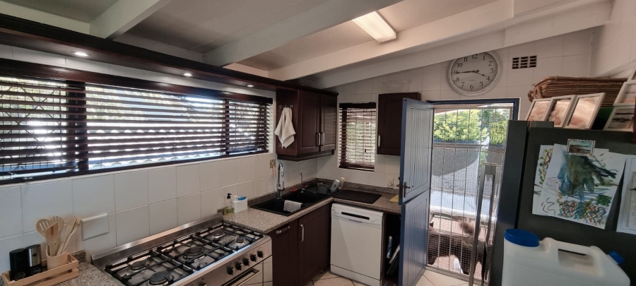 3 Bedroom Property for Sale in Uvongo KwaZulu-Natal