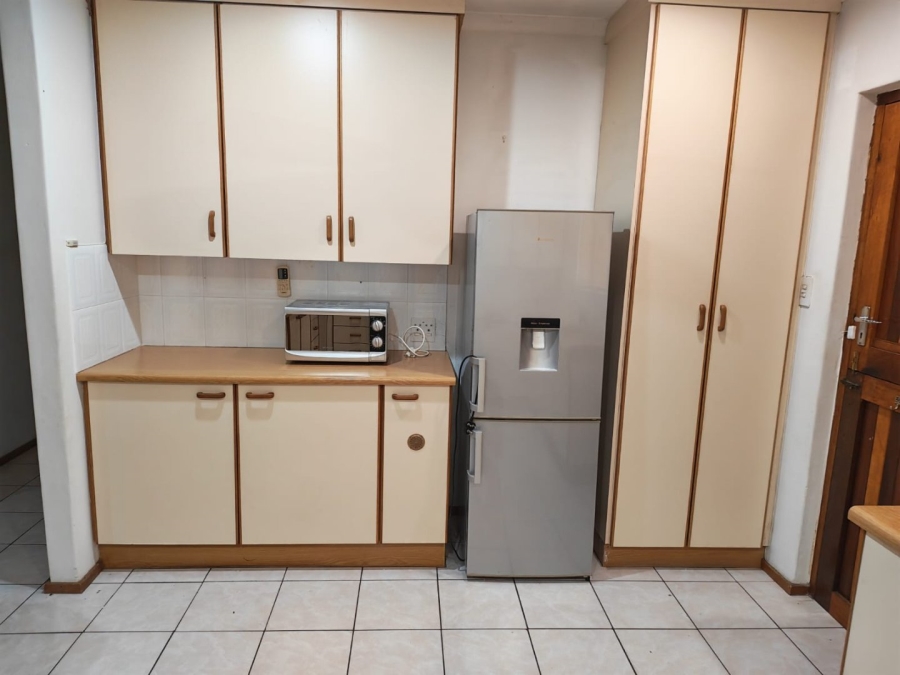 3 Bedroom Property for Sale in Umtentweni KwaZulu-Natal