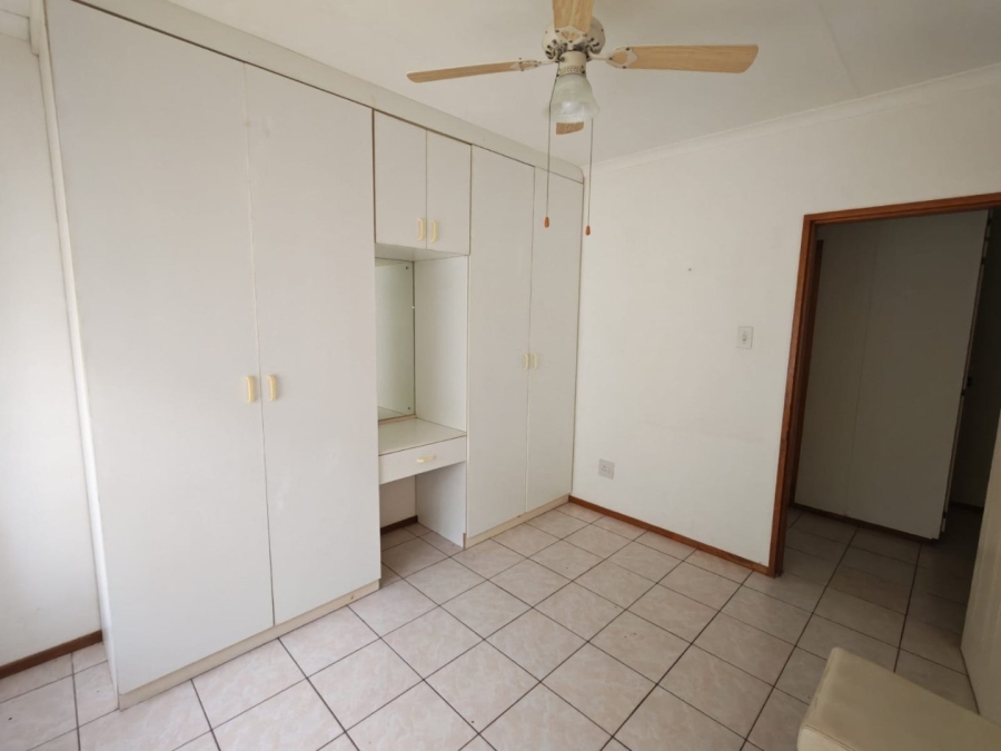 3 Bedroom Property for Sale in Umtentweni KwaZulu-Natal