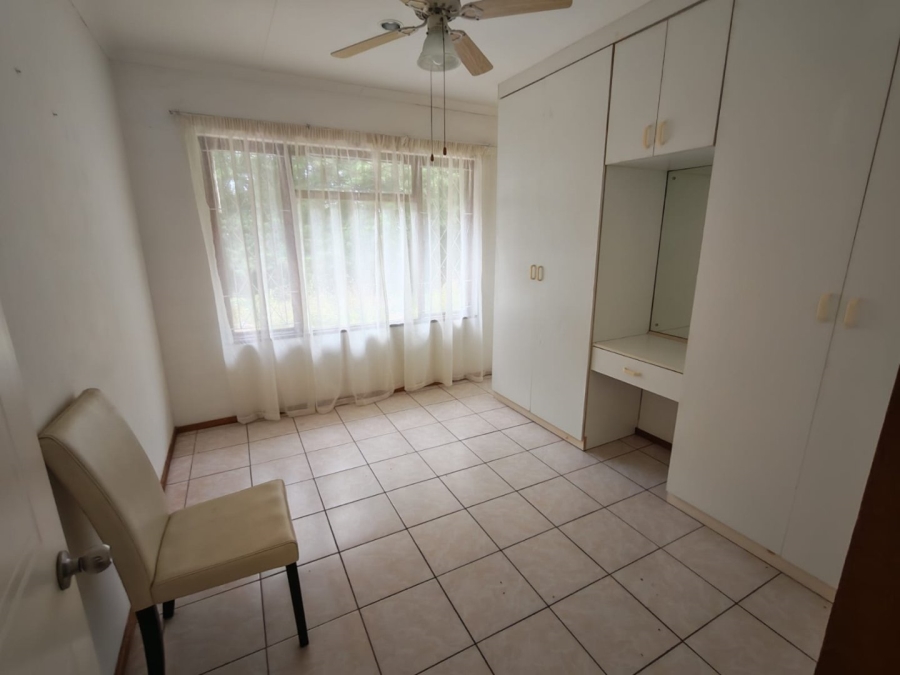 3 Bedroom Property for Sale in Umtentweni KwaZulu-Natal