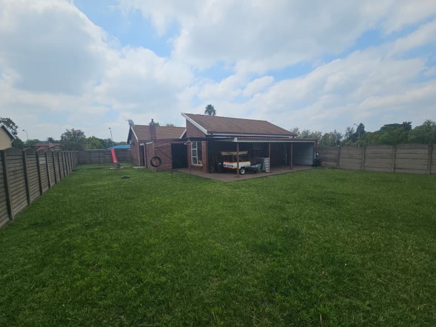 4 Bedroom Property for Sale in Barry Hertzog Park KwaZulu-Natal