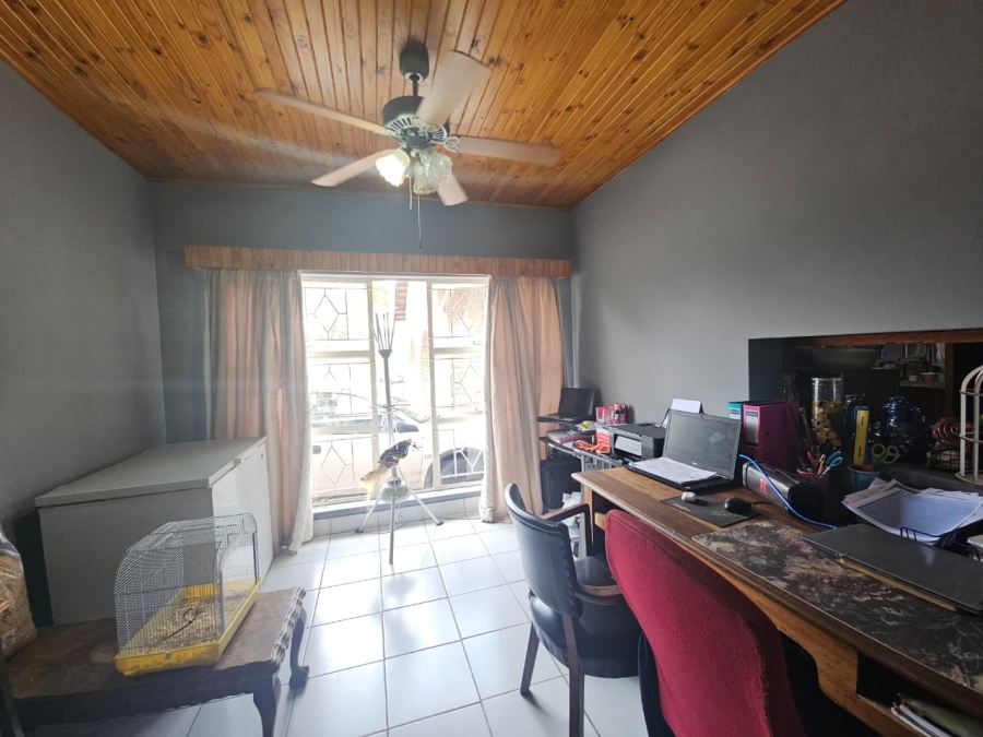 4 Bedroom Property for Sale in Barry Hertzog Park KwaZulu-Natal