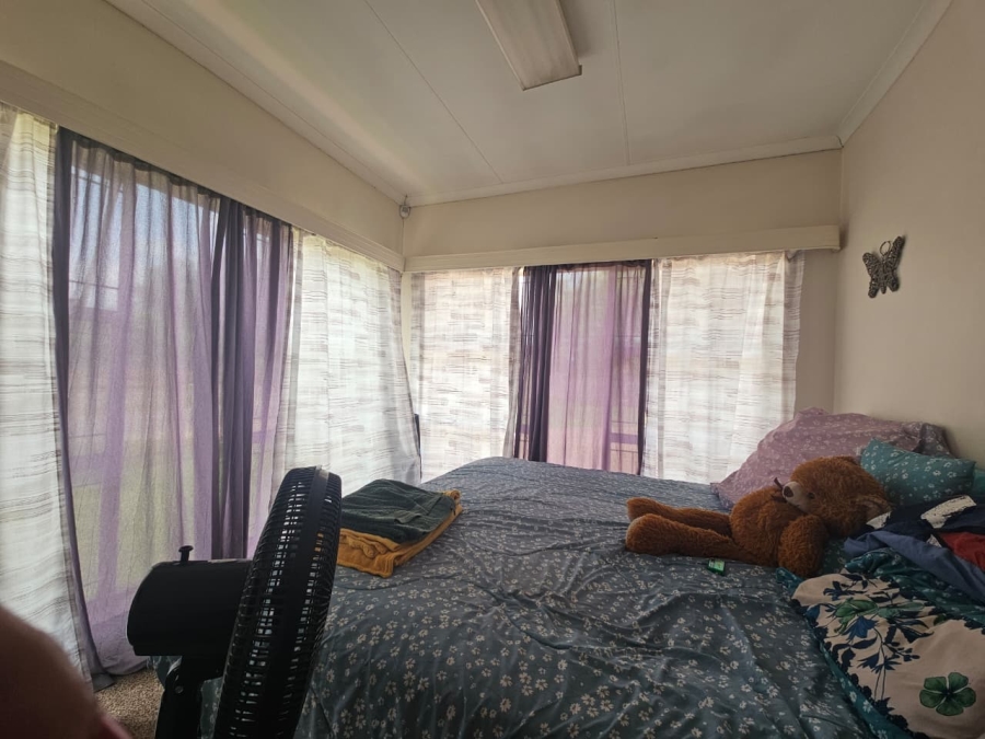 4 Bedroom Property for Sale in Barry Hertzog Park KwaZulu-Natal