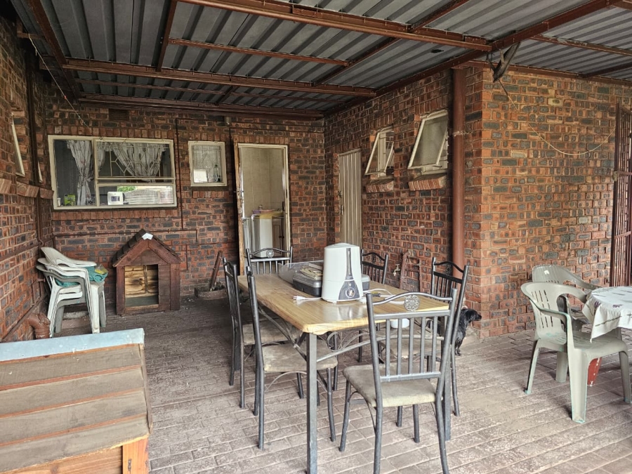 4 Bedroom Property for Sale in Barry Hertzog Park KwaZulu-Natal