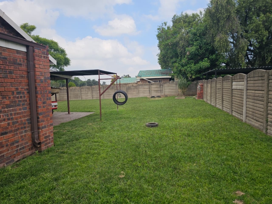 4 Bedroom Property for Sale in Barry Hertzog Park KwaZulu-Natal