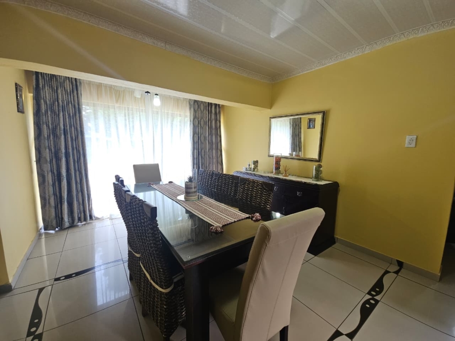 3 Bedroom Property for Sale in Signal Hill KwaZulu-Natal