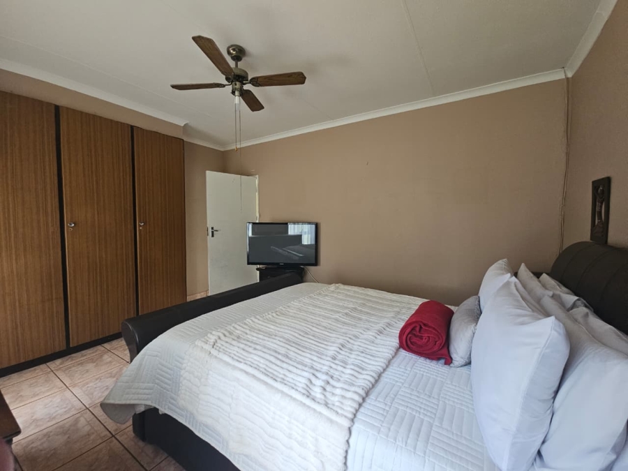 3 Bedroom Property for Sale in Signal Hill KwaZulu-Natal