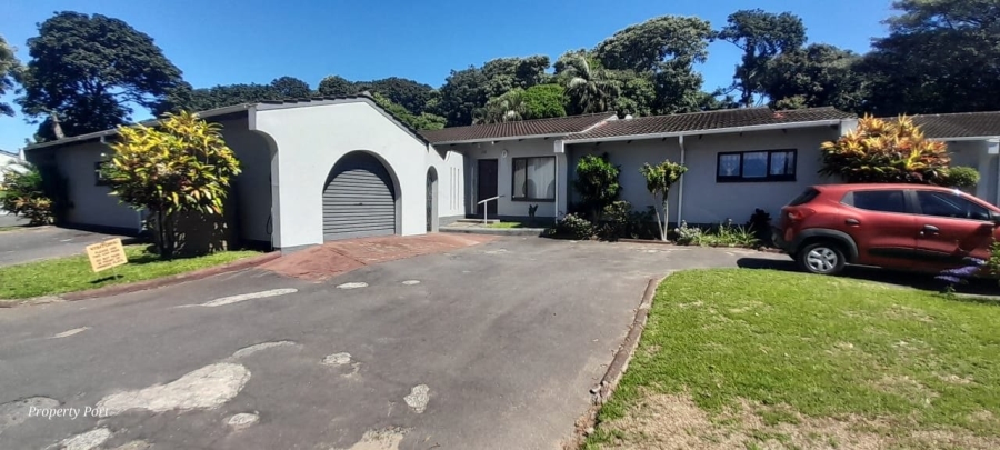 2 Bedroom Property for Sale in Umtentweni KwaZulu-Natal
