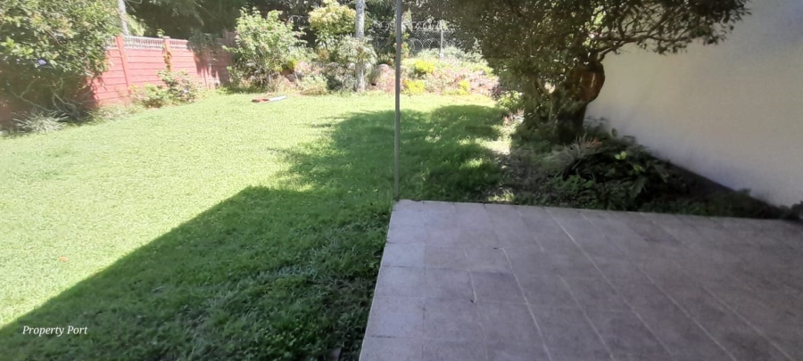 2 Bedroom Property for Sale in Umtentweni KwaZulu-Natal