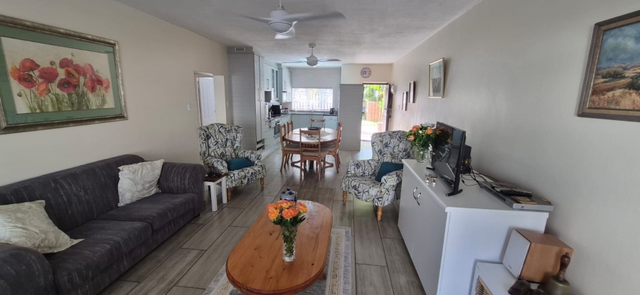 2 Bedroom Property for Sale in Uvongo KwaZulu-Natal