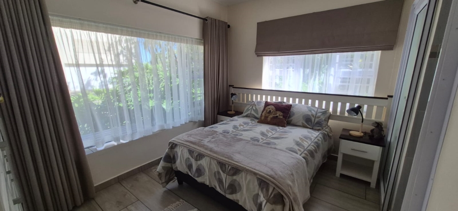 2 Bedroom Property for Sale in Uvongo KwaZulu-Natal